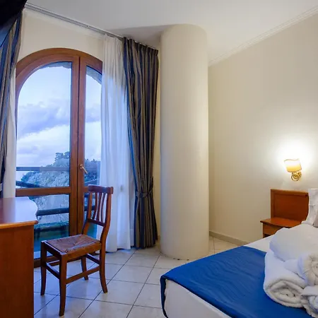 Hr Hotel & Spa-2