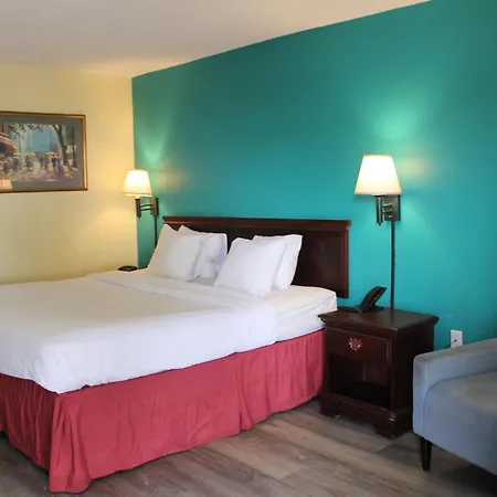 Days Inn By Wyndham Marianna-3