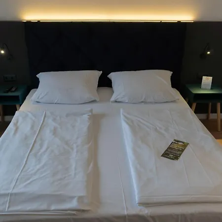 Haven Hotels - Hotel Am Stadion-3