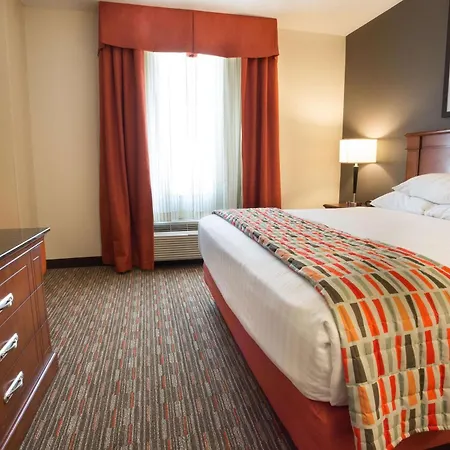 Drury Inn & Suites Columbus Grove City-3