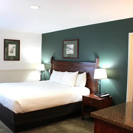 Boothill Inn And Suites-2