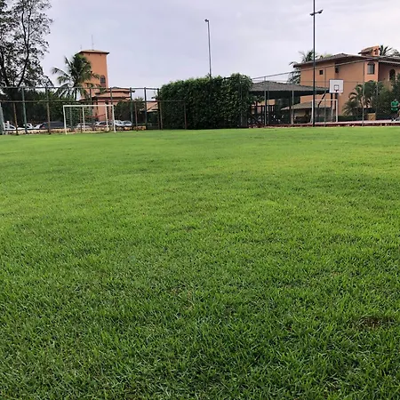 2 Suítes, Guarajuba, piscina frente mar-2