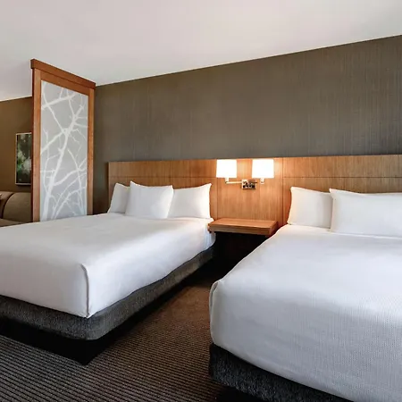 Hyatt Place Bloomington / Normal-3