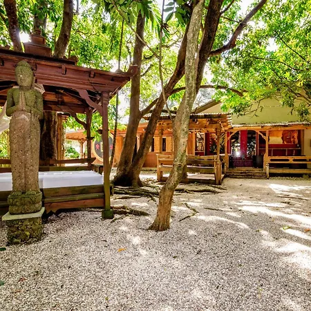 Serene Bird Tiny House Retreat In Japanese Garden-3