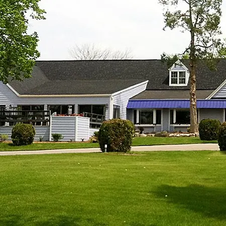The Lodge At Leathem Smith-2