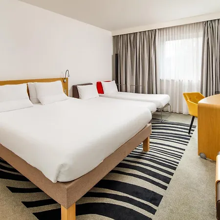 Novotel London Greenwich-3