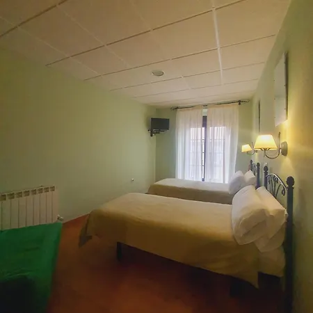 Hostal La Cigüeña-2