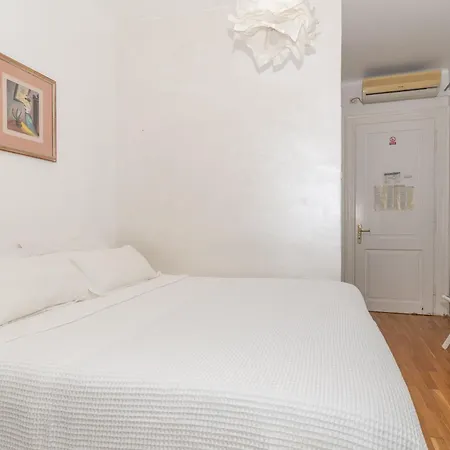 Rooms Gold-2