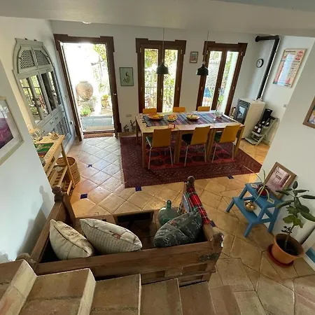 Salvatierra Guest House-3