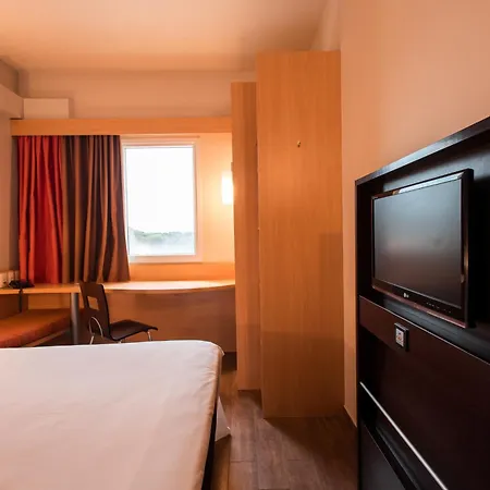 Ibis Presidente Prudente Manoel Goulart-3