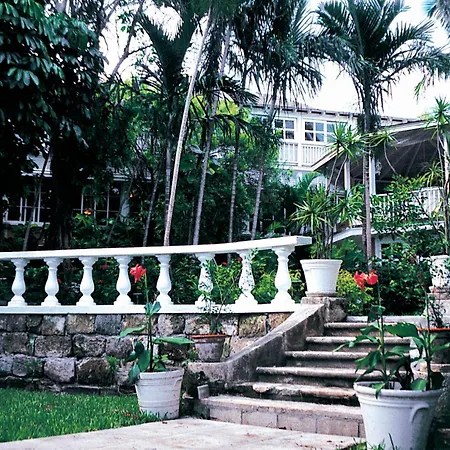Graycliff Hotel-3