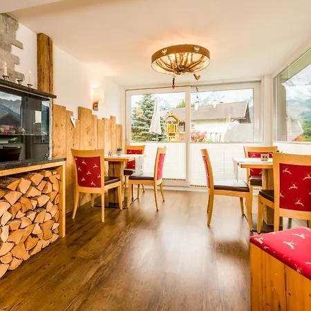 Appartementhotel Zugspitzhof-3