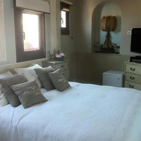 Boutique Hotel Davallada- Adults Only-3