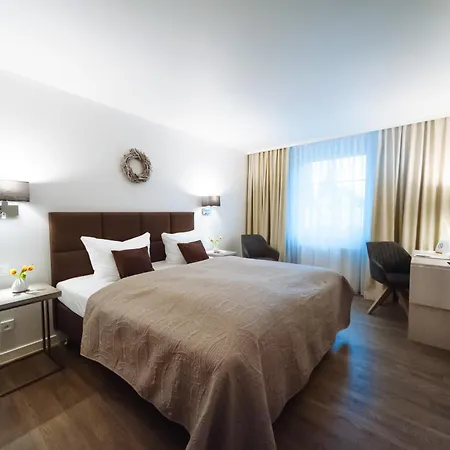Landhotel Potsdam-2