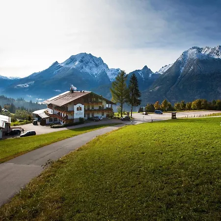 Hotel-Gasthof Nutzkaser-2