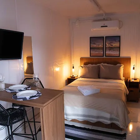 Container Guest House-2