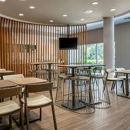 Springhill Suites Vero Beach-3