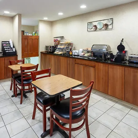 Days Inn By Wyndham Wooster-2