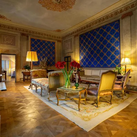 Palazzo Rocchi B&B-3