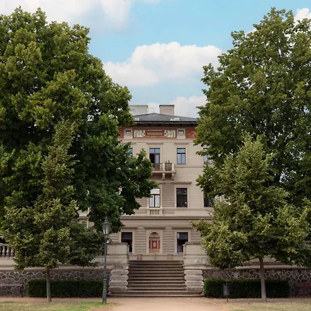 Sibelius Apartments Prague - Art Nouveau Residence 1902-2