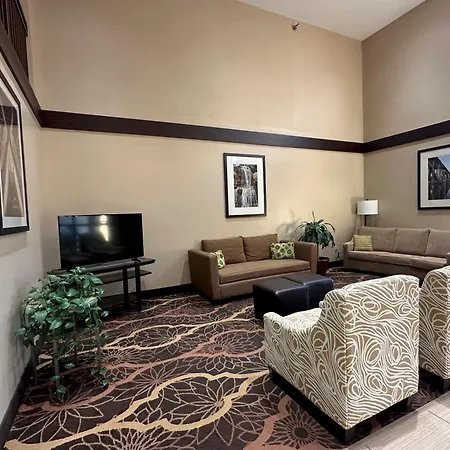 Quality Inn Perryville I-55-2