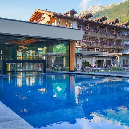 Resort Dolce Casa - Family & Spa Hotel-3