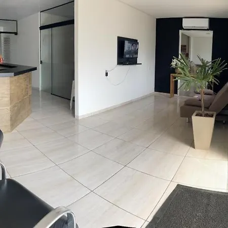 Hotel Hollywood-2