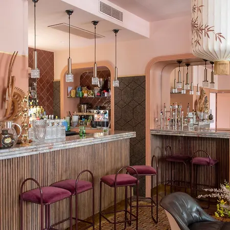 Le petit hotel-2