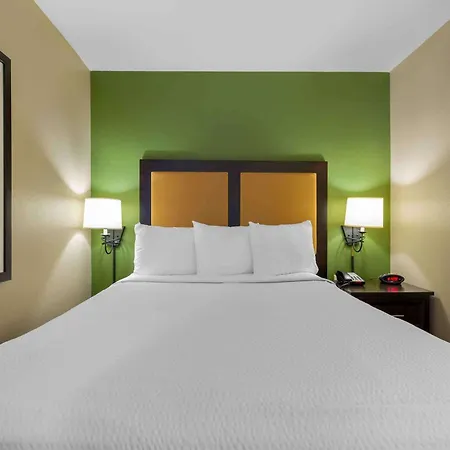 Mainstay Suites Washington Dulles Airport-2