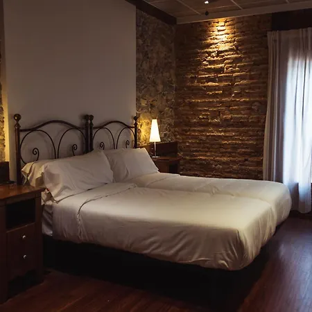 San Sebastian Dot Rooms-3