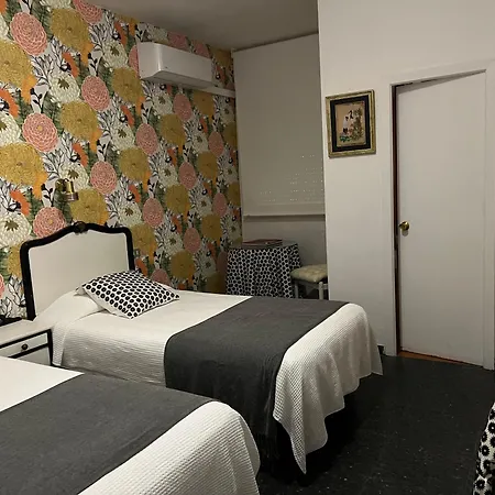 Hostal Pirineos-3
