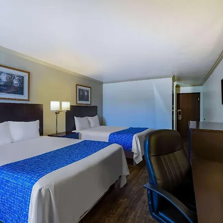 Travelodge By Wyndham Livingston-3