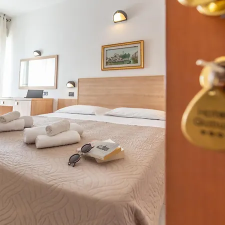 Hotel Globus-3