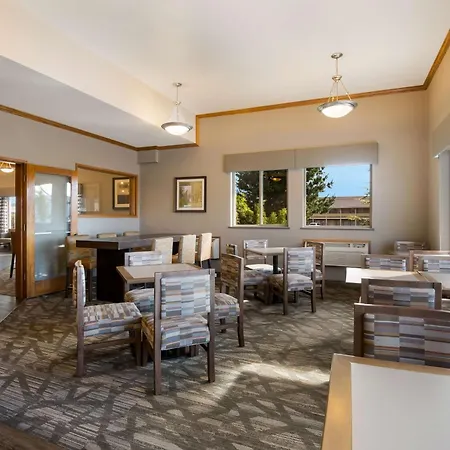 Best Western Holiday Hotel-2