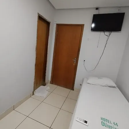 Hotel Oliveira 44-3