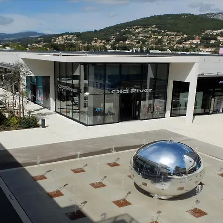 Holiday Inn Express Toulon - Est By Ihg-2