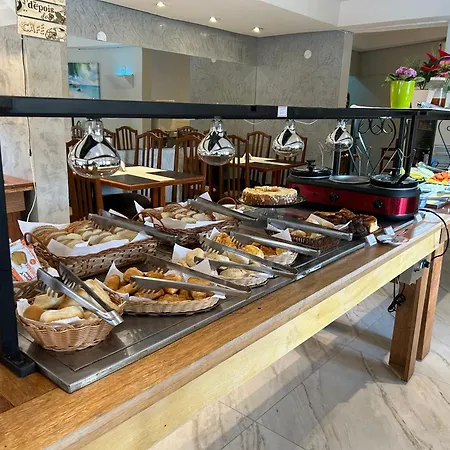 Fabuloso flat 243 Amarílis 2 piscinas climatizadas, SKY 170 canais carregador veiculo elétrico Riviera de São Lourenço, Bertioga Apartamento Duplex inteiro, cozinha equipada completa, serviço de praia, limpeza e trocas diária de toalhas, wi-fi 500mb-3