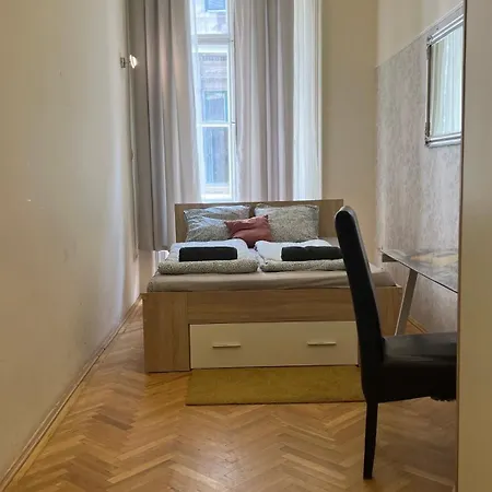 Best Of Guest House By Small Home Budapest-2