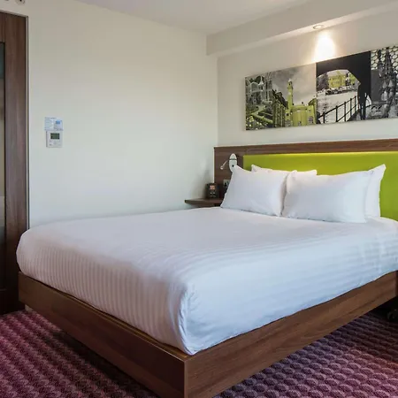 Hampton By Hilton Birmingham Broad Street-3