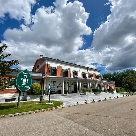 Hotel Lasa Sport-3