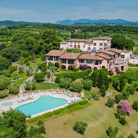 Castello Belvedere Apartments-2