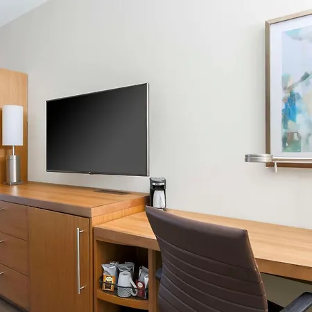 Hyatt Place Waco - South-3