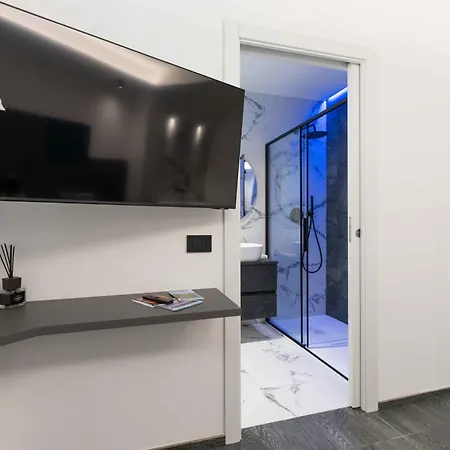 Ml Luxury Room-2