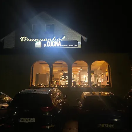 Hotel Und Pension Brunnenhof-2