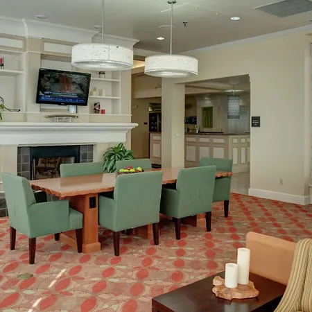 Hilton Garden Inn Tulsa Airport-3