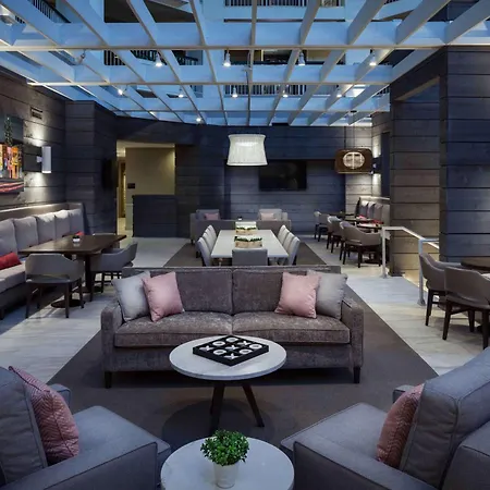 Hilton Suites Brentwood-3