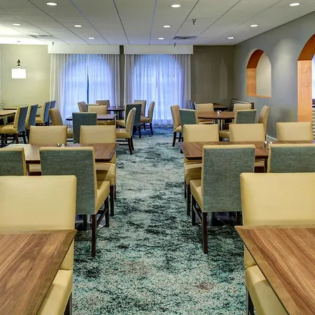 Embassy Suites Williamsburg-2