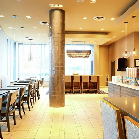 Hampton Inn Brooklyn Downtown-3