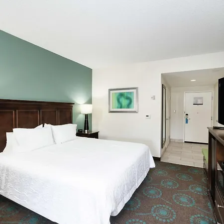 Hampton Inn & Suites Mooresville-3