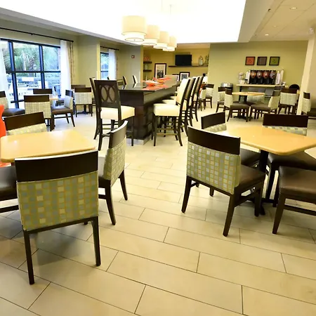Hampton Inn Wilmington-Medical Park-3